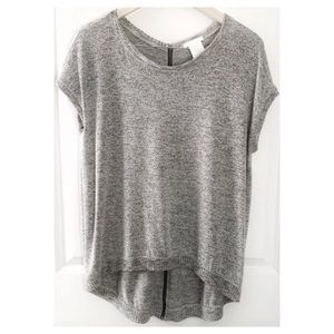 [Matty M] Soft Zip-Up Back High-Low Sweater